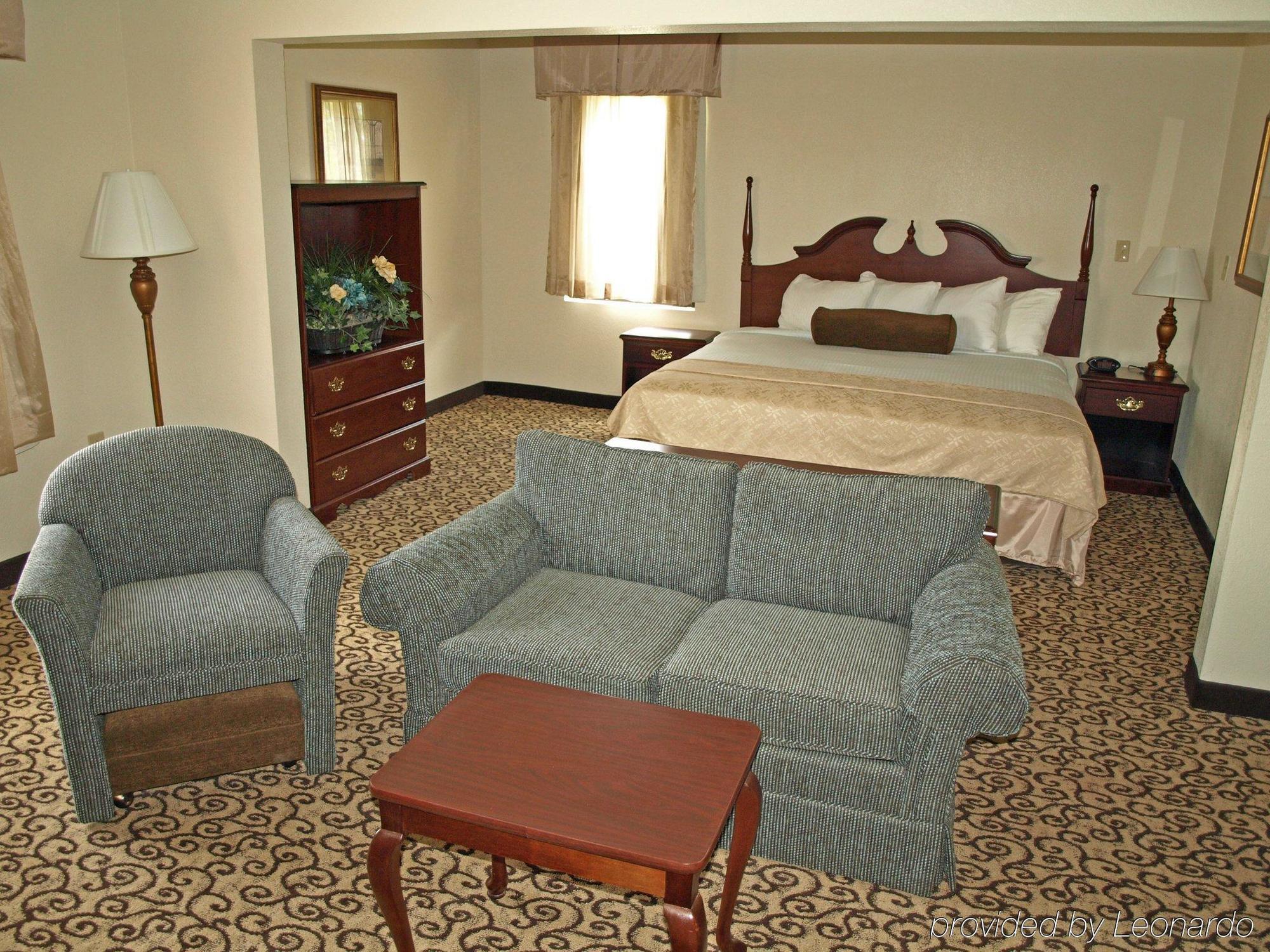 Baymont By Wyndham Columbia Fort Jackson Room photo